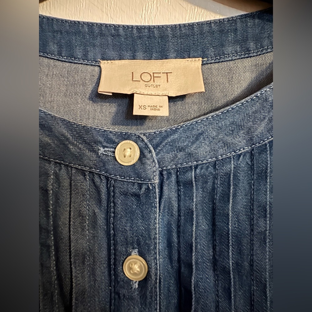 LOFT Blue Chambray Pintuck Button-Up Blouse - Picture 4 of 4